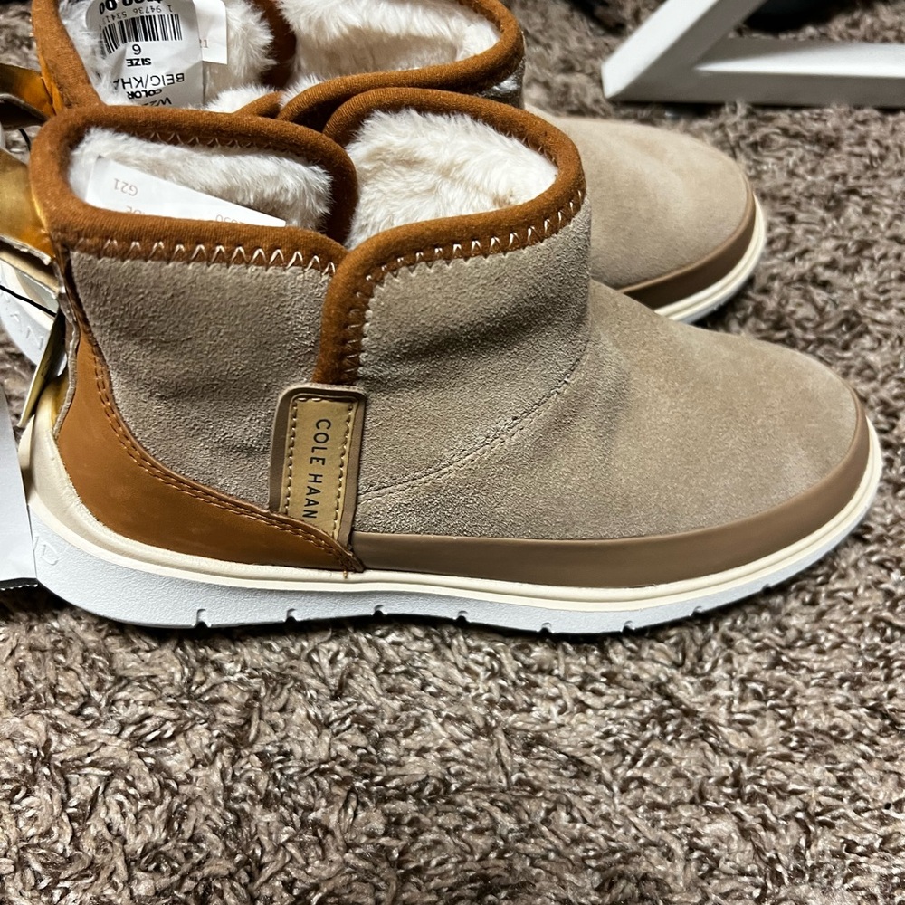 Girls Cole Hann water resistant boots